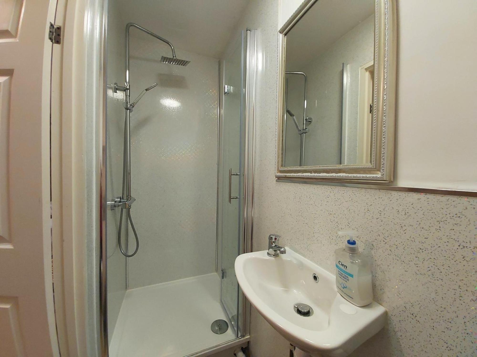 London Harford House Rooms 部屋 写真